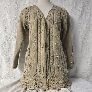 Debra Lubell Vintage Cabel Knit Pearl Tan Cardigan Women Small Flowers Crochet
